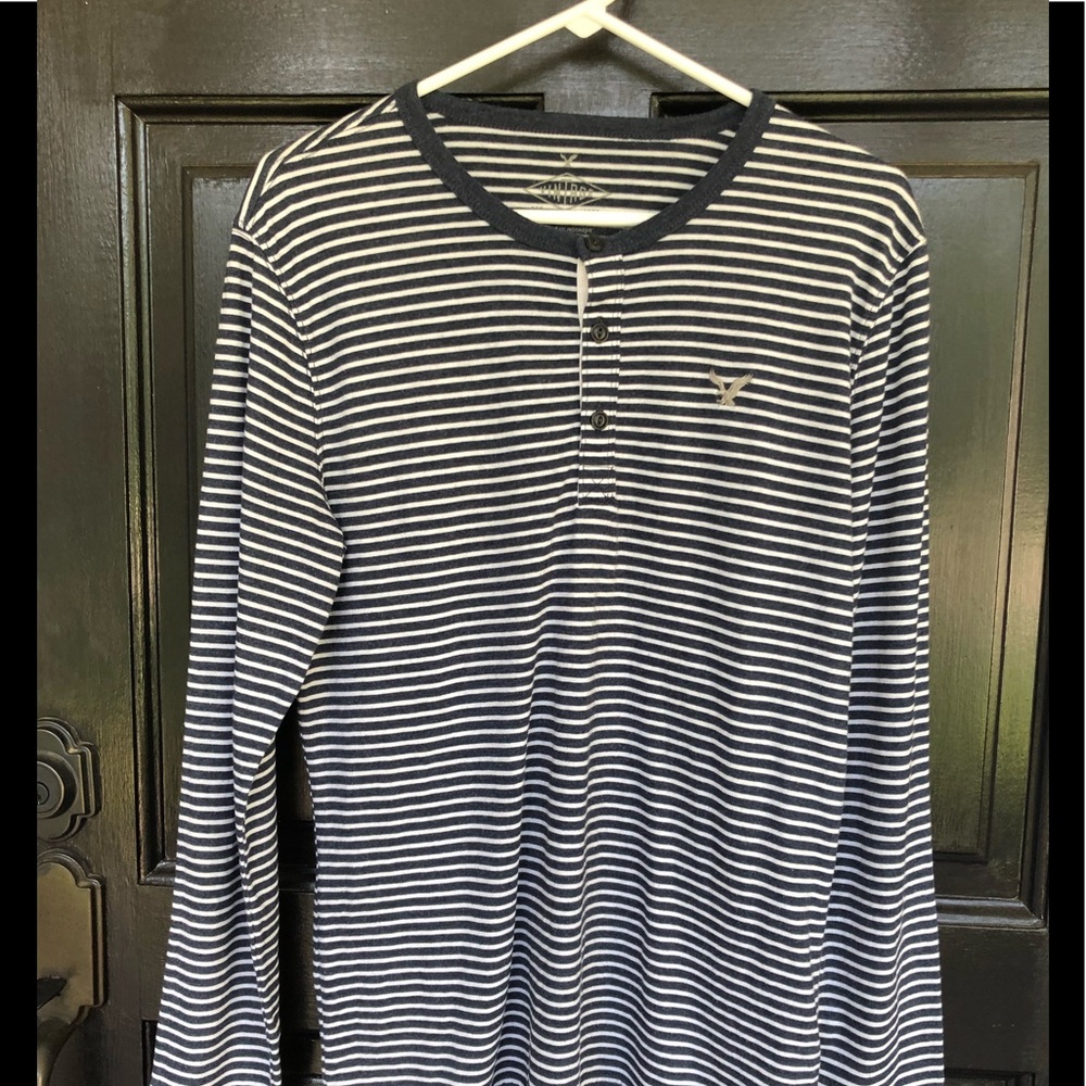 Men’s American Eagle shirt